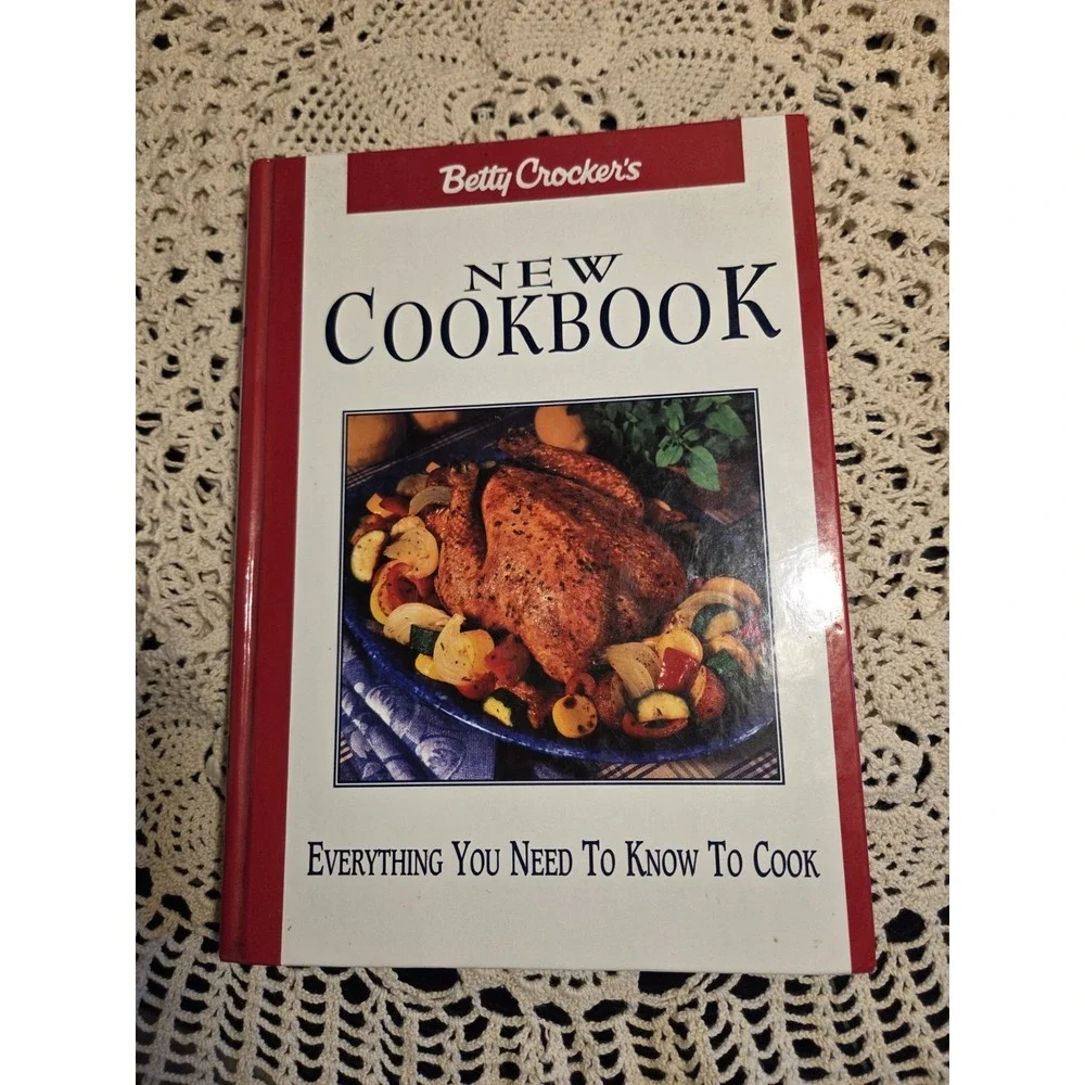 Vintage 1996 Betty Crocker's New Cookbook 8th Edition